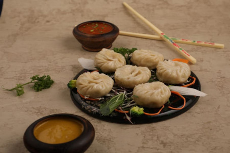 Water Vapoured Momos Veg