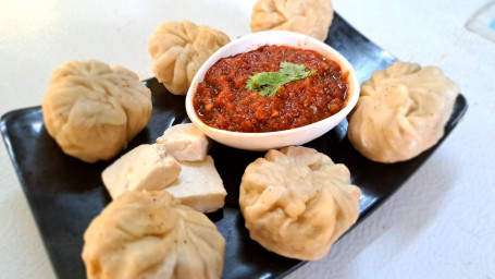 Paneer Momos [Per Plate] [8 Pcs]