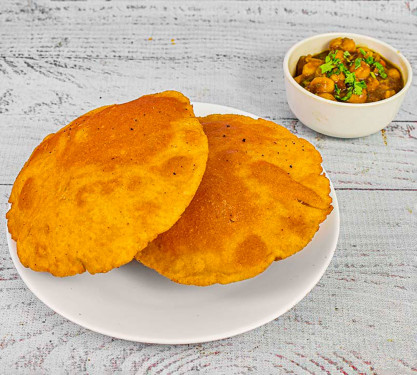 Puri Chola Dal Kachori 2 Pcs