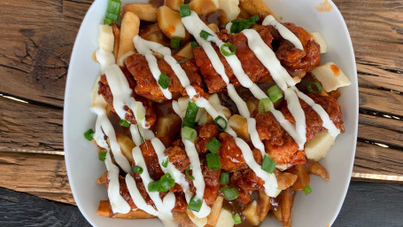 Buffalo Tandoori Poutine