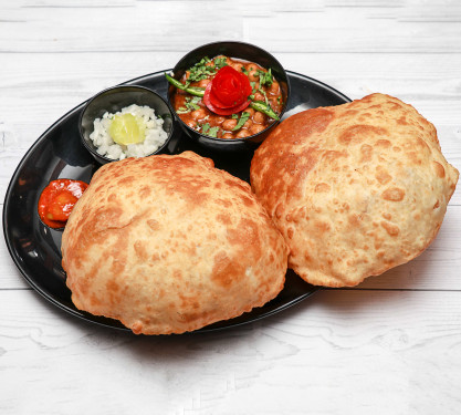 Amritsari Chole 2Bhature