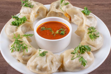 Chicken Steamed Momos(Served With Mayo)