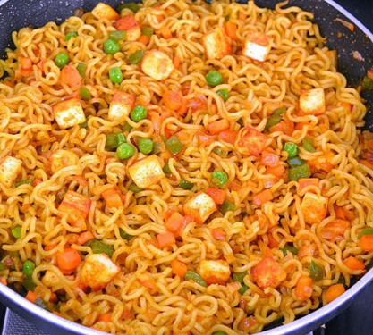 Spl.paneer Maggi [1 Plate]