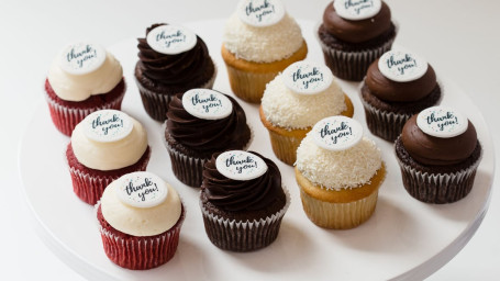 12 Cupcakes Decorated With Logos