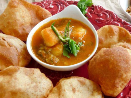 Aloo Puri [4 Pcs Puri]