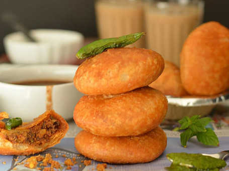 Shegaon Kachori (Serves 1-2)