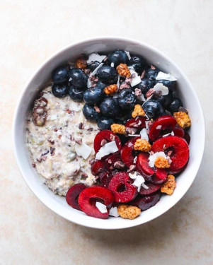 Muesli With Fresh Fruits