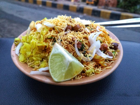 Poha With Tarri