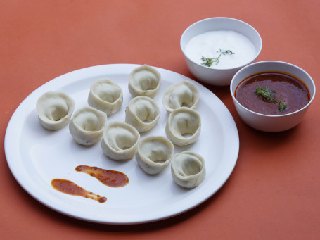 Butter Paneer Steam Momos (Half)