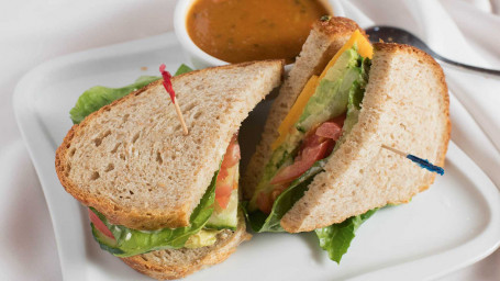 Tomato Mixed Veggie Soup With Bread