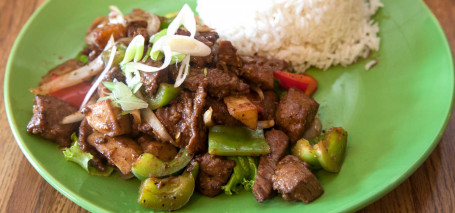 Shaken Cube Beef Rice Plate 越式牛柳粒飯 Com Bo Luc Lac