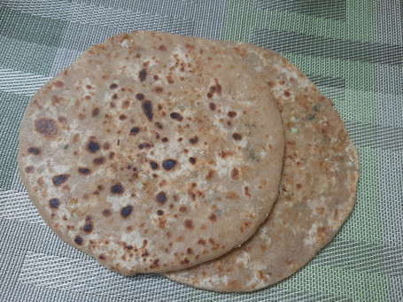 Aloo Methi Paratha (2Nos)