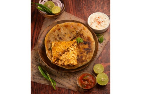 Jumbo Achari Paneer Paratha (Served With Amul Butter)