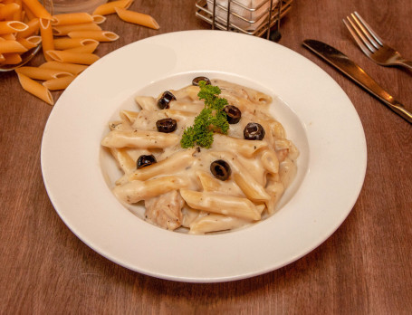 Alfreado White Cheese Pasta