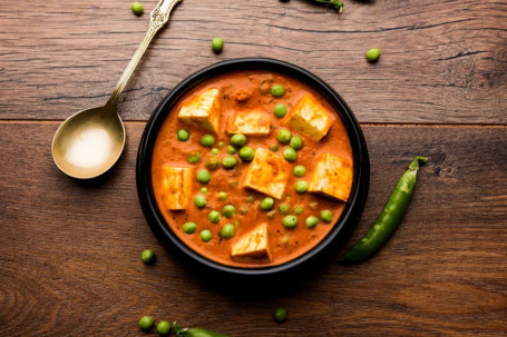 Mater Paneer Masala