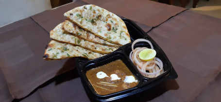 Kaali Dal Cheese Onion Kulcha Combo