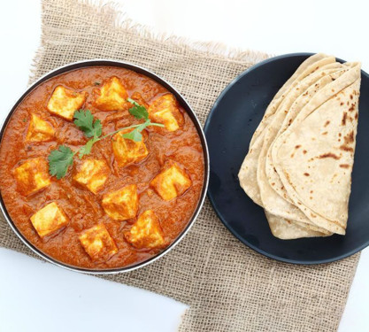 Roti With Paneer Masala