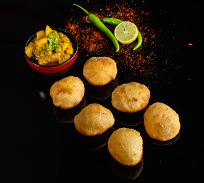 Club Kachori With Subji (6 Pcs)