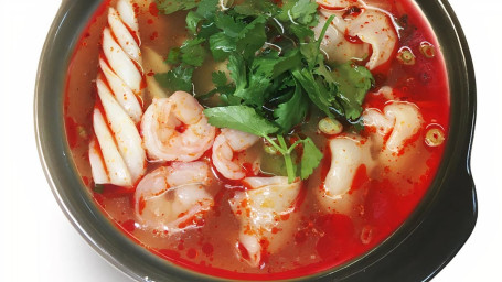 Spicy Seafood Soup With Wontons Má Là Hǎi Xiān Hún Tún