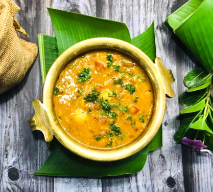 Boiled Dal With Seasonal Vegetables