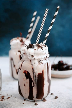 Bourboun Double Chocolate Milkshake