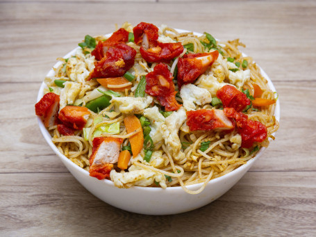 Chicken Noodles Full (With Egg) (Serves With Sauce And Dips)