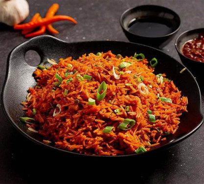 Schezwan Chicken Fried Rice (Serves 1)