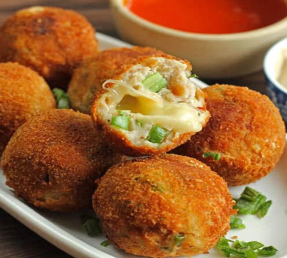 Chicken Cheesy Balls [5 Pcs]