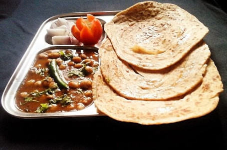 Chhole Paratha (3 Pcs)