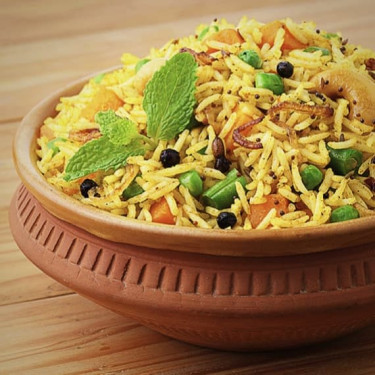 Veg Biryani With Classic Indian Kheer Combo