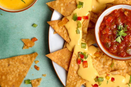 Easy Cheesy Nachos