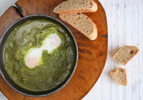 Baked Eggs With Pesto Chicken