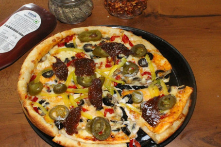 American Style Pizza To Cheese Burst