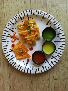Nachos Eggless Mayonnaise Dhokla (Per Plate)