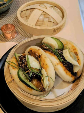 Vegetables And Water Chestnut Open Bao [2 Pieces]