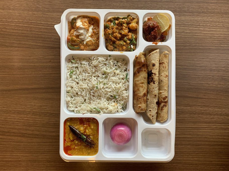 Punjabi Thali 3 [Three]