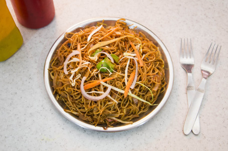 Veg Chow Mein (100Ml)