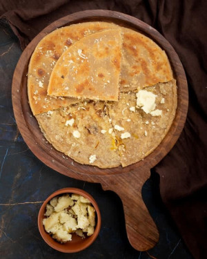 Sweet Mawa Paratha With Chole