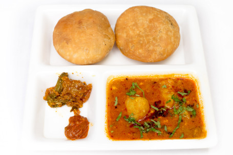 Khasta Kachori With Aloo Bhaji [250Ml Bhaji And 1Pc Kahsta Kachori]