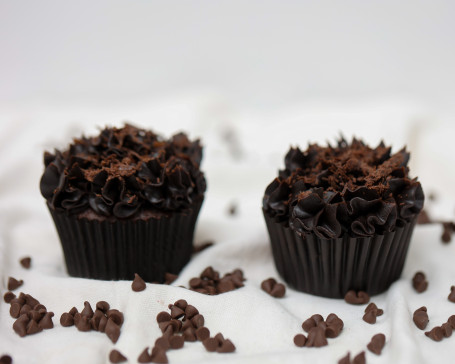Dark Chocolate Cupcake (Per Pc)