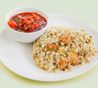 Chicken Fried Rice With Chilli Paneer Gravy