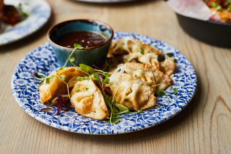 Dumplings Croustillants Au Poulet Et Au Sésame