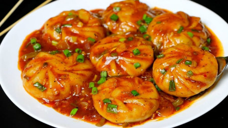 Paneer Manchurian Gravy Momos