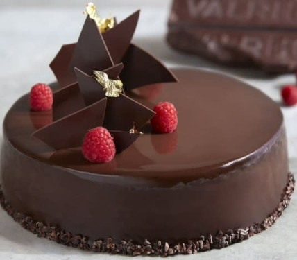 Chocolate Celebration Cake (500 Gms)