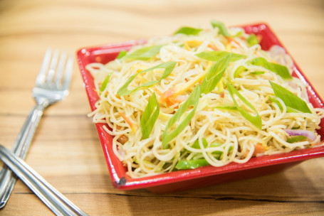 Vegetable Hakkka Noodles