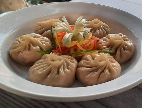 Veg Wheat Momos [8 Pieces]