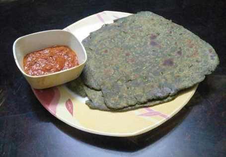 Palak Paratha (2 Pcs) Served With Pickle