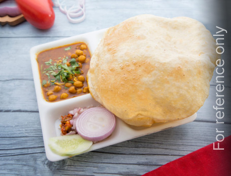 Chole Bhature Ginger Topping