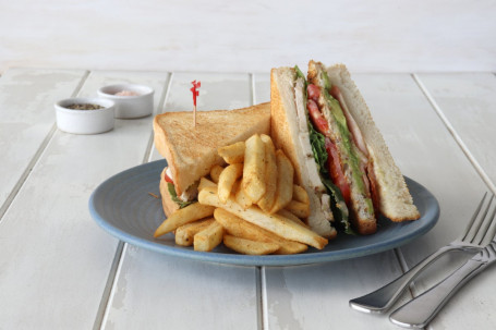 Chicken And Bacon Club Sandwich Kj)