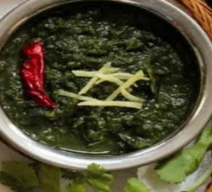 Sarso Ka Saag Deshi Ghee Tadka